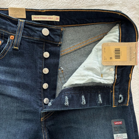 Levi's Ribcage Straight Ankle Button Fly Jeans--Sz 28 - Picture 10 of 16